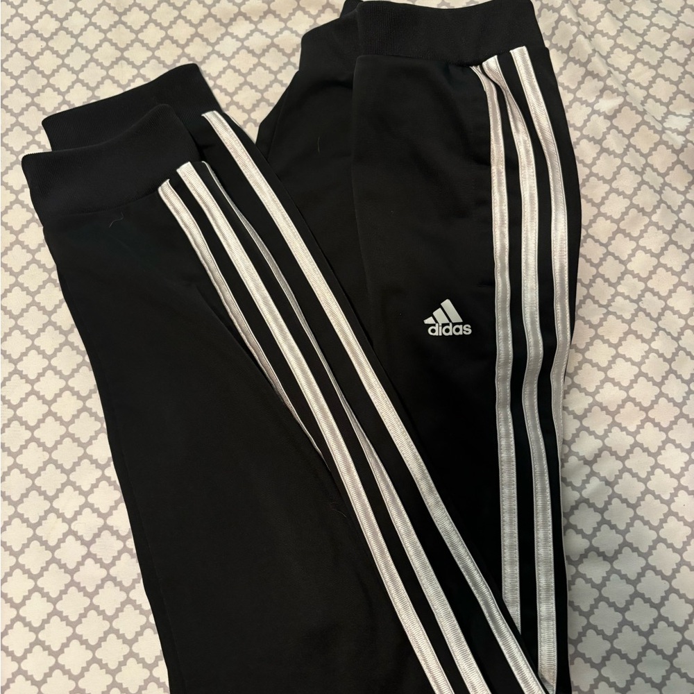 Adidas joggers